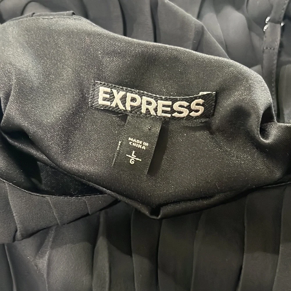 Express Top - Picture 4 of 4